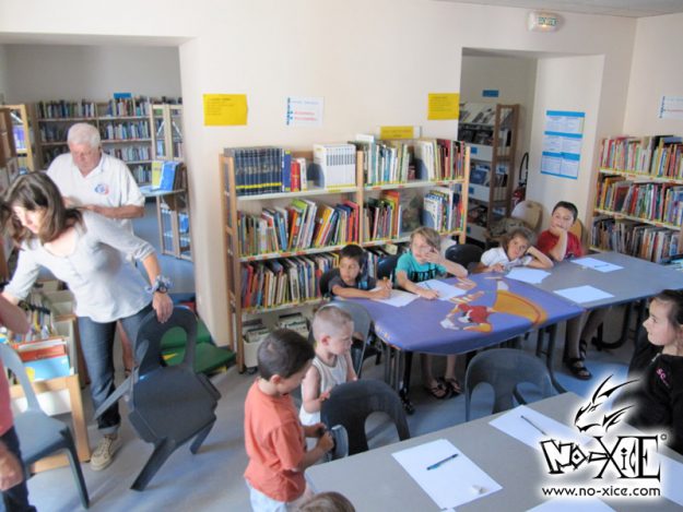 Lire le compte-rendu intégral : <a href="https://www.no-xice.com/album/atelier-manga-chauve-1/">cliquez ici !</a> Atelier de dessin manga à Chauvé par le fanzine No-Xice©