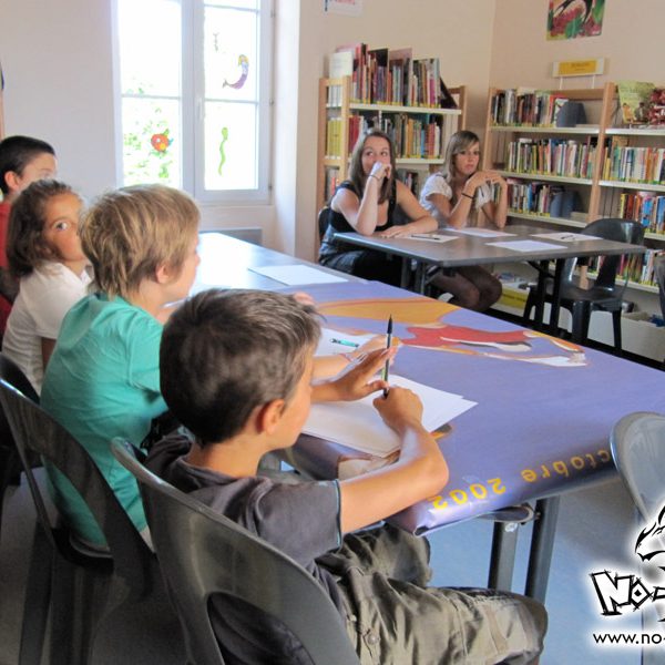 Lire le compte-rendu intégral : <a href="https://www.no-xice.com/album/atelier-manga-chauve-1/">cliquez ici !</a> Atelier de dessin manga à Chauvé par le fanzine No-Xice©