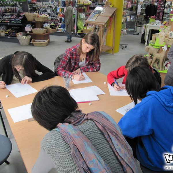 Lire le compte-rendu intégral : <a href="https://www.no-xice.com/album/conference-nantes-helio-2/">cliquez ici !</a> Atelier dessin manga Nantes Hélio par le fanzine No-Xice© San Lee
