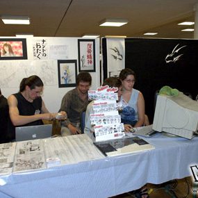 Lire le compte-rendu intégral : <a href="https://www.no-xice.com/album/japanim-spirit-6/">cliquez ici !</a> Convention manga Japanim Spirit 6 en 2005 à Lorient, équipe No-Xice©